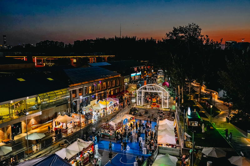 漫步壩河品嘗各國烤肉 郎園Station國際美食嘉年華舉行